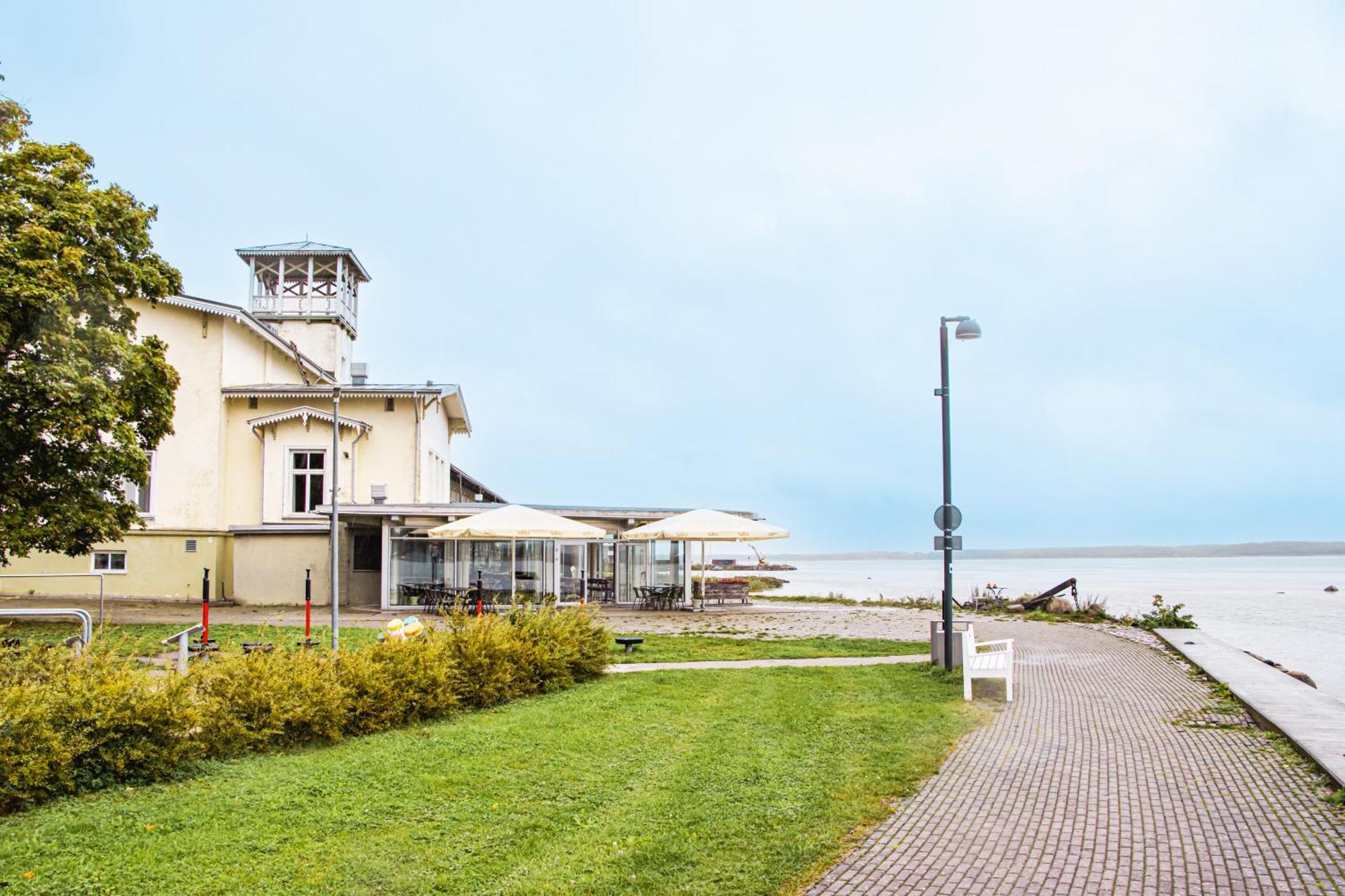 Hotel Promenaadi Haapsalu Dış mekan fotoğraf