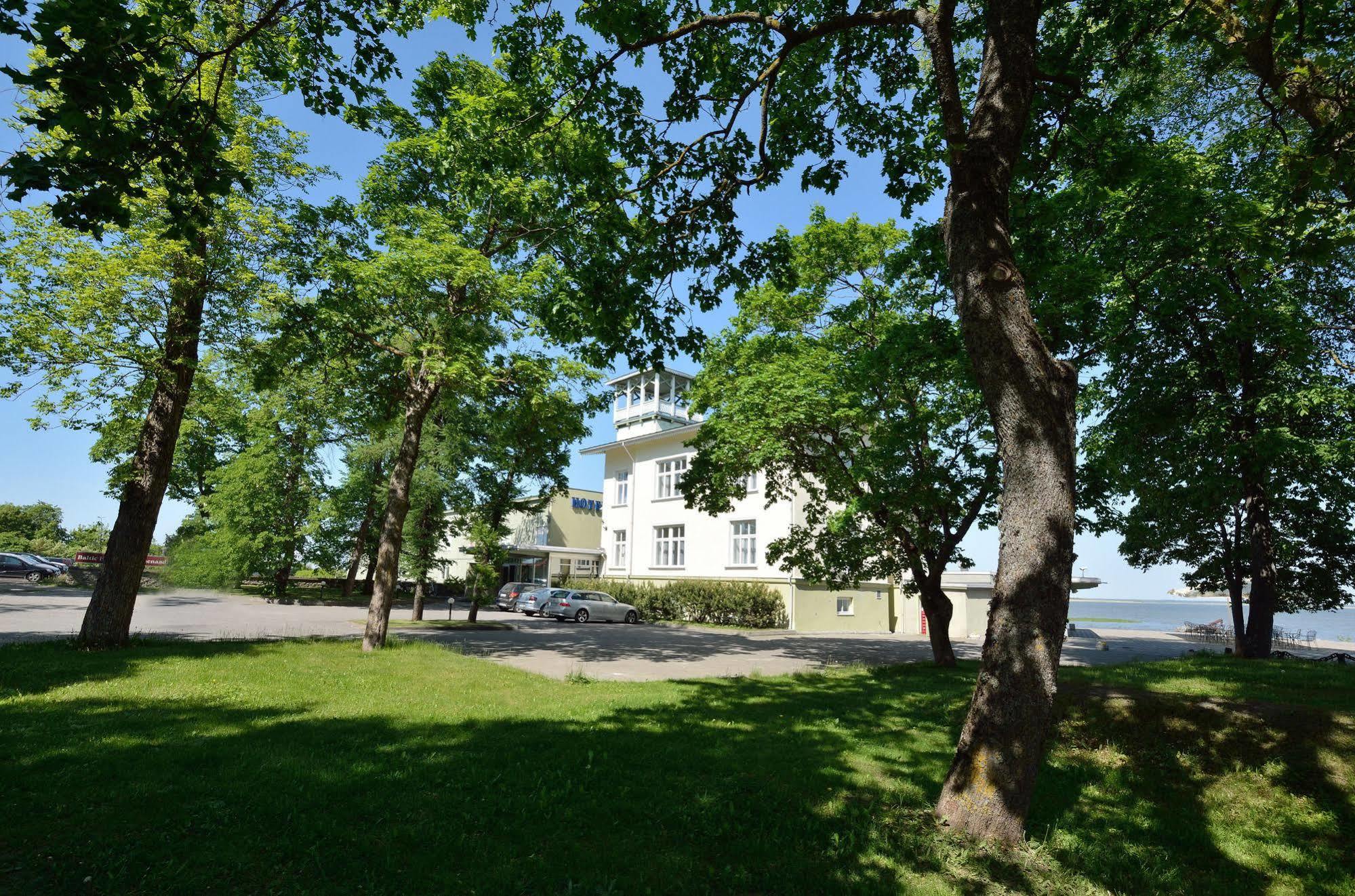 Hotel Promenaadi Haapsalu Dış mekan fotoğraf